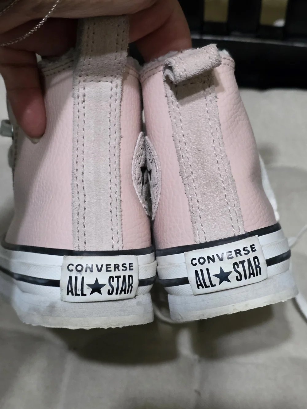 Converse light pink